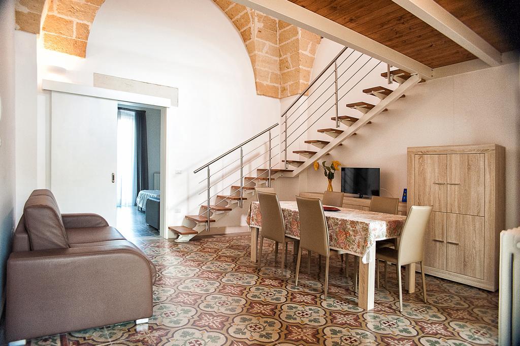 Casa Via Dante Apartment Leverano Bagian luar foto