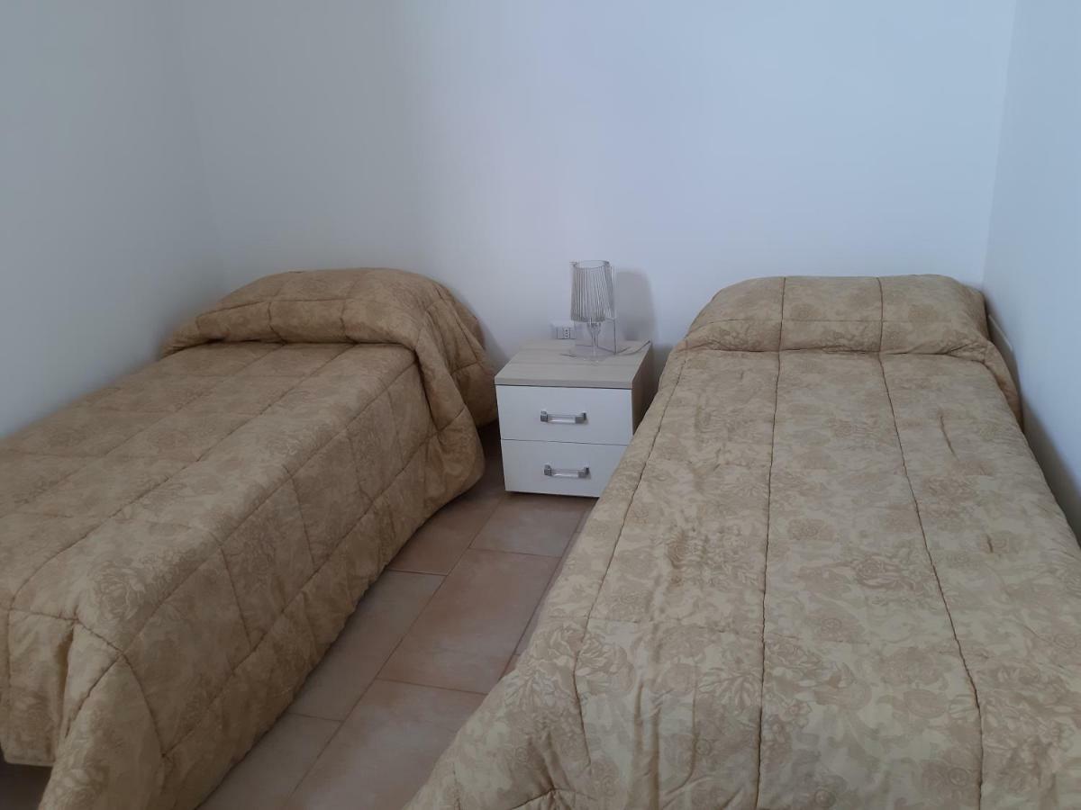Casa Via Dante Apartment Leverano Bagian luar foto